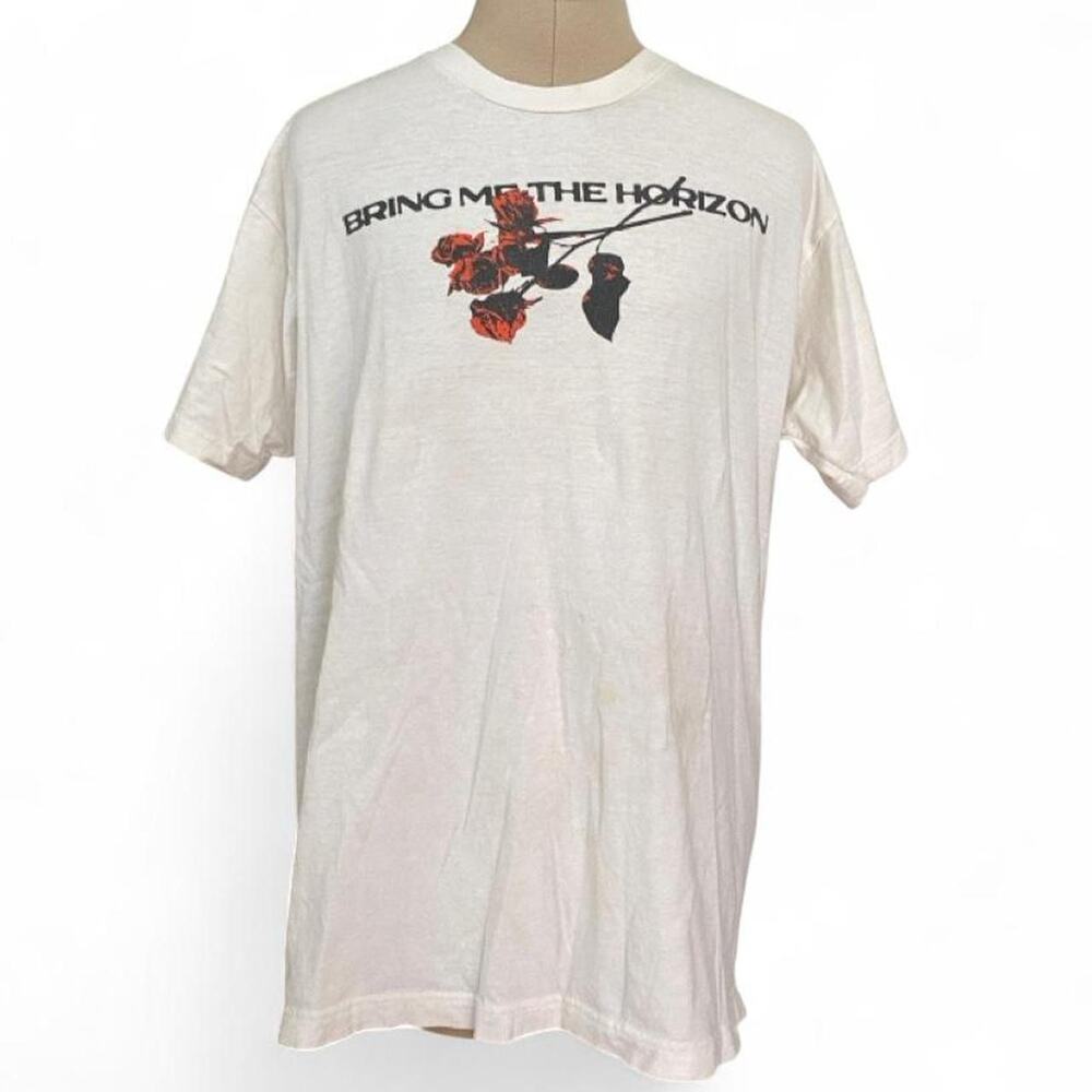 Bring Me The Horizon white “I can’t feel a thing” graphic t-shirt, size XL